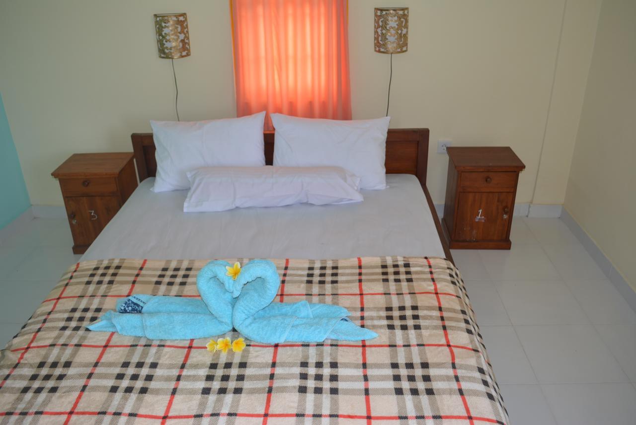 Repag Wayan Canggu Hostel Kuta Lombok Dış mekan fotoğraf
