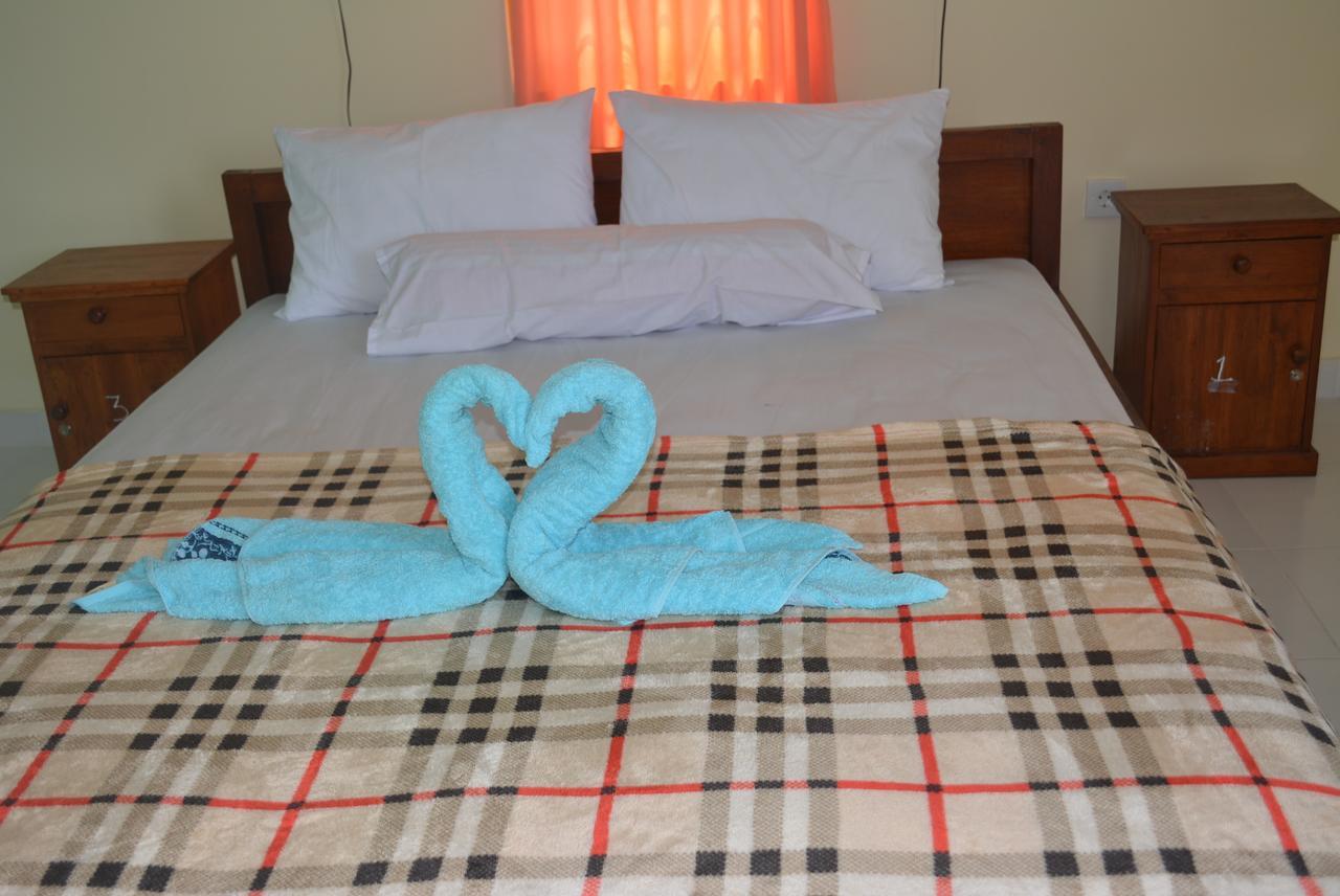 Repag Wayan Canggu Hostel Kuta Lombok Dış mekan fotoğraf