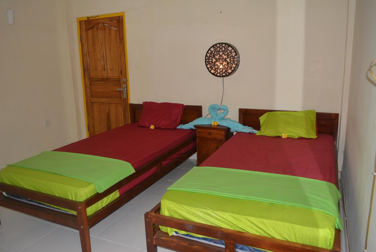 Repag Wayan Canggu Hostel Kuta Lombok Dış mekan fotoğraf