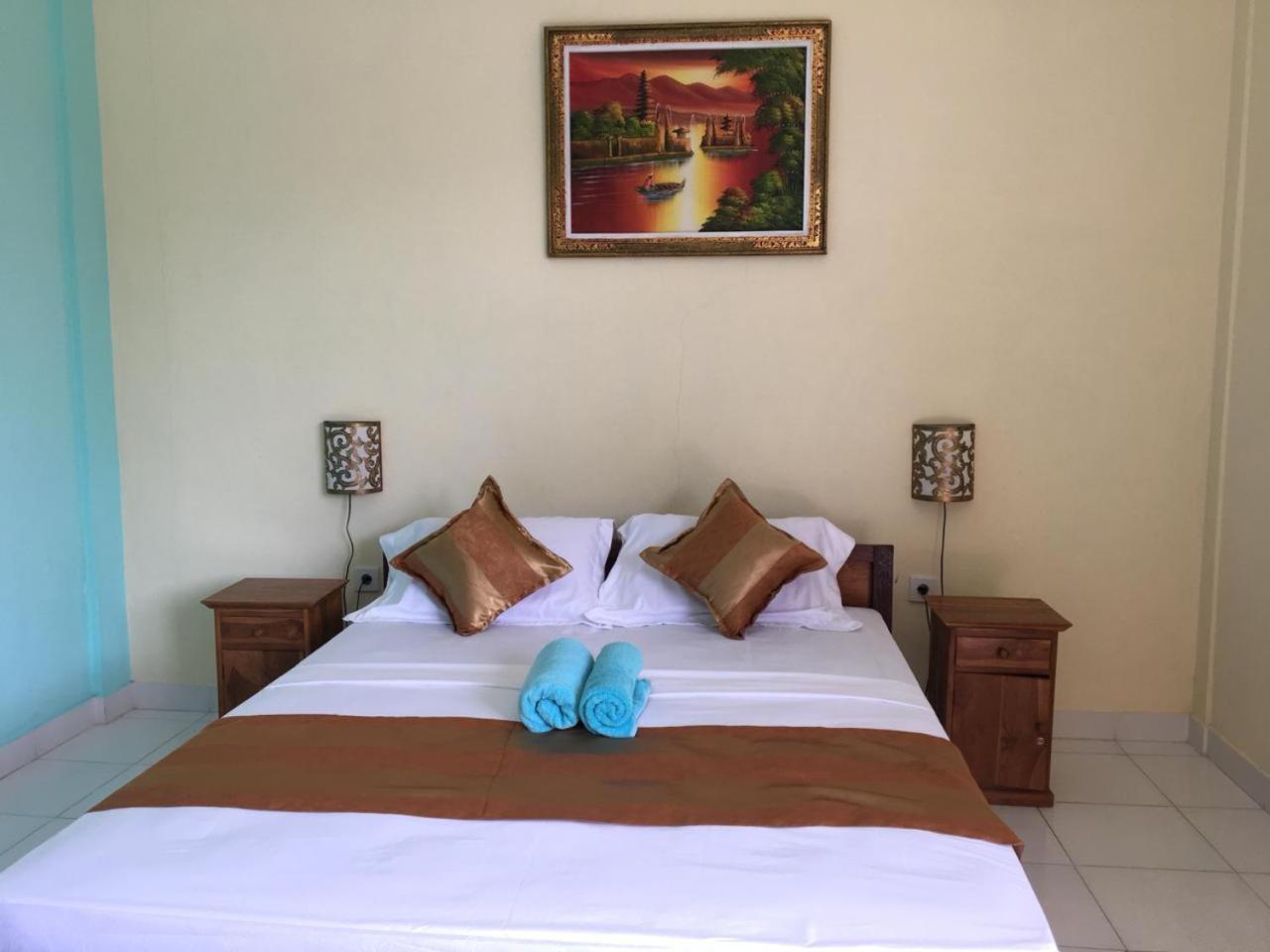 Repag Wayan Canggu Hostel Kuta Lombok Dış mekan fotoğraf